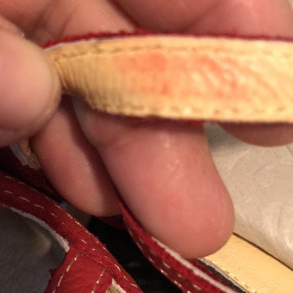 Jambu Red Sandals - Picture 12 of 15